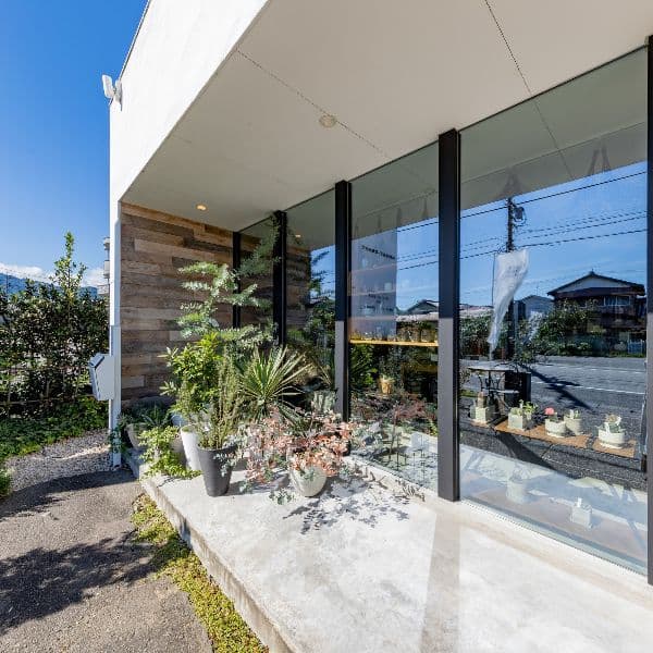 クラフト雑貨店のファサード