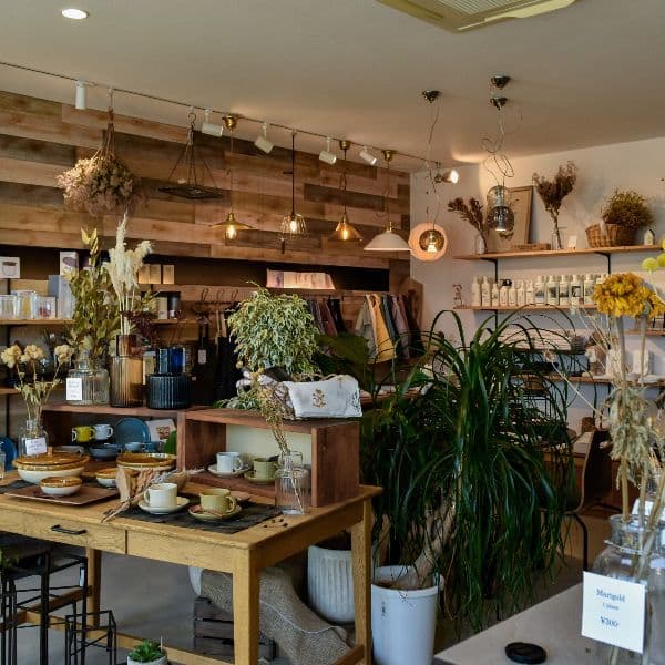 クラフト雑貨店の店内